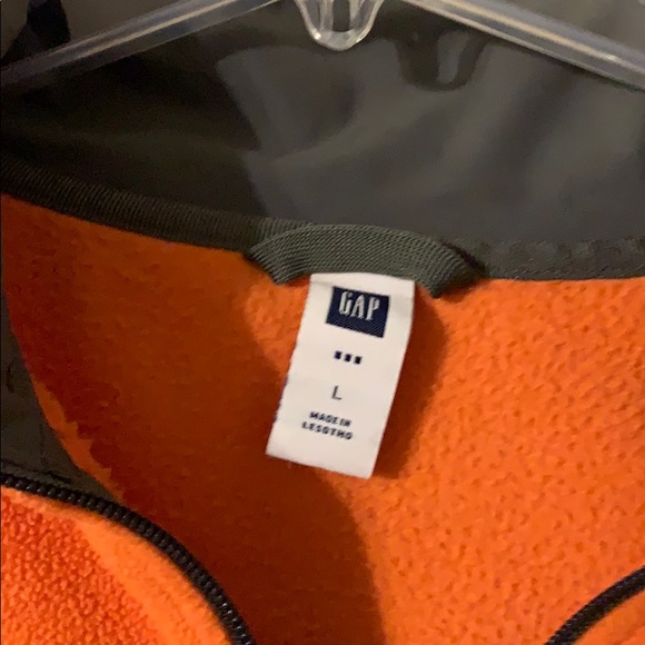 Windbreaker - Picture 2 of 3